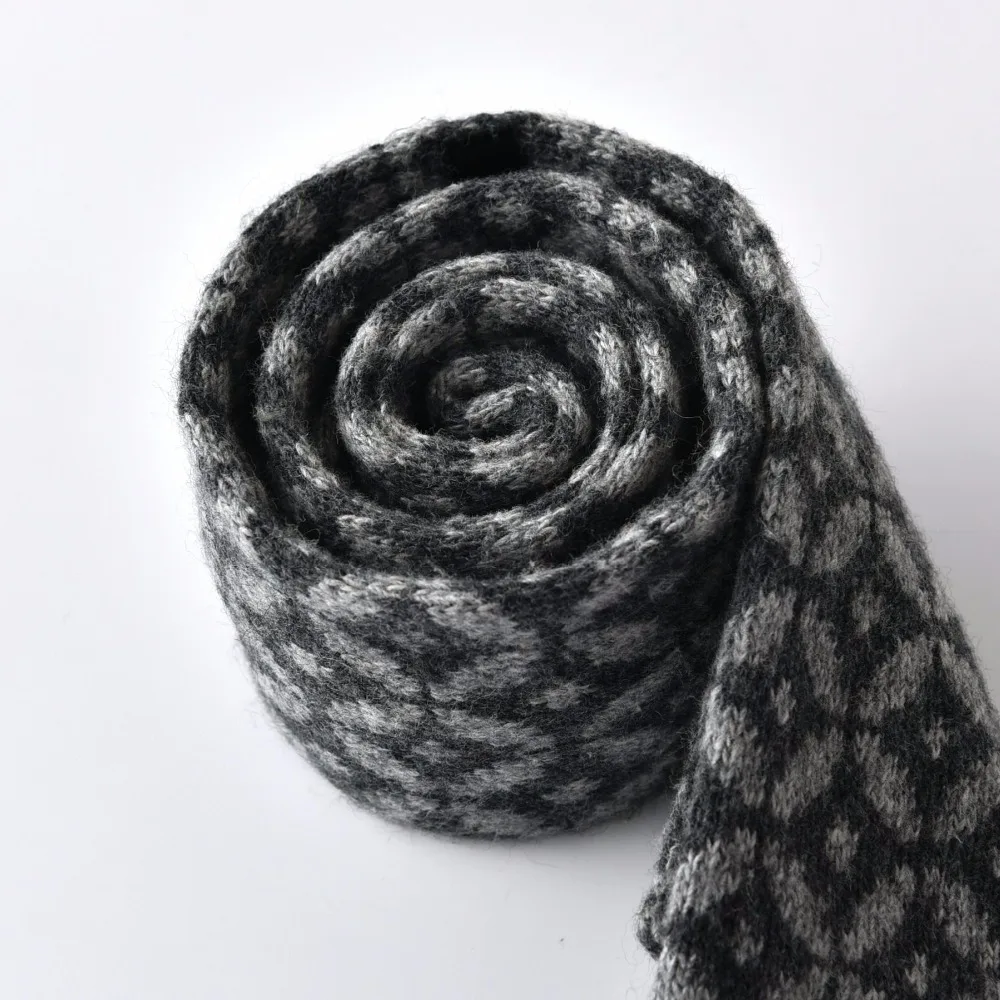 Heartful-Twist-tie-for-men-KBBYTGL1200020044