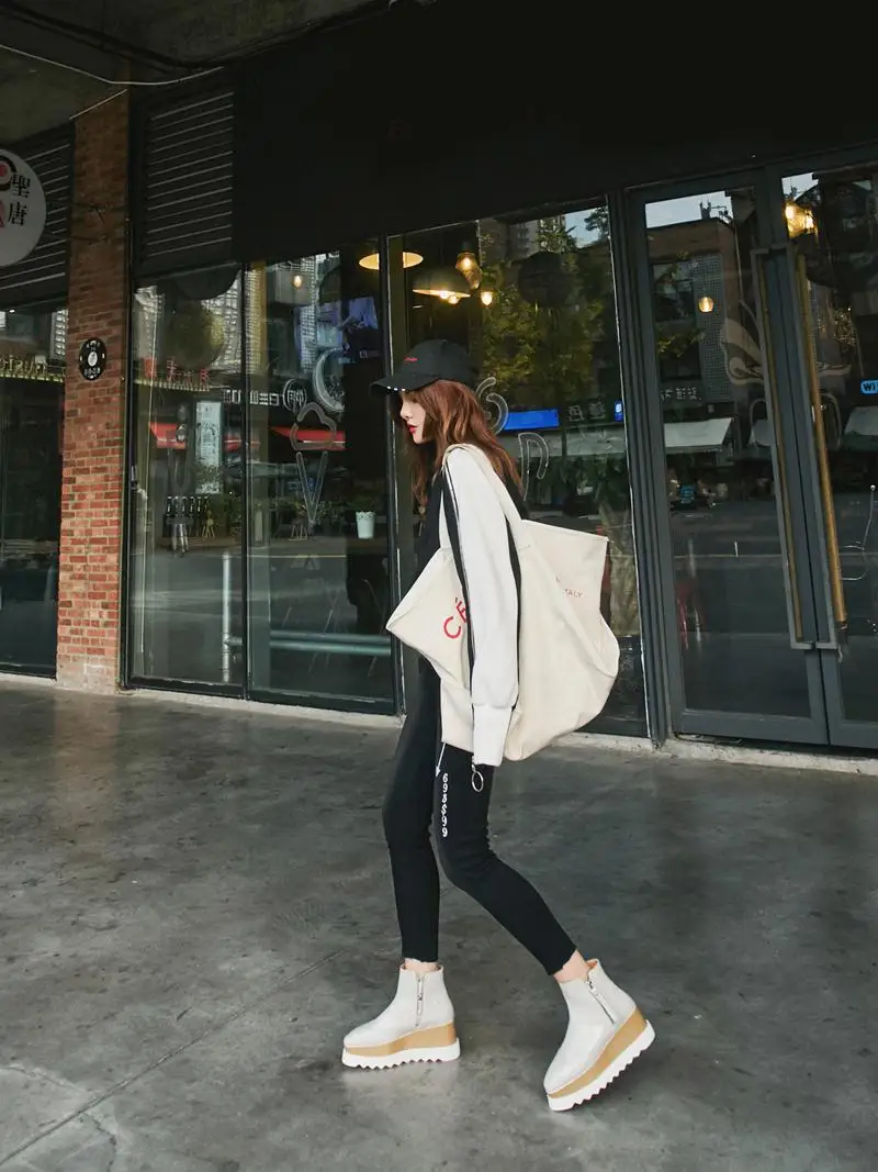 PU2A0560