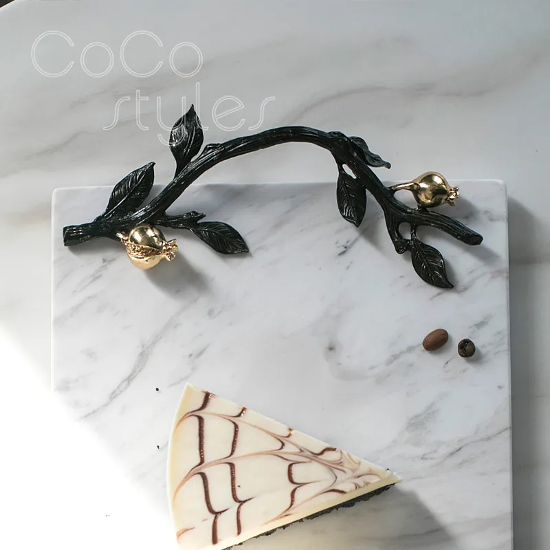 Cocostyles InsFashion высококачественный белый и черный мраморный поднос с красивой золотая ручка для пятизвездочного декора отеля
