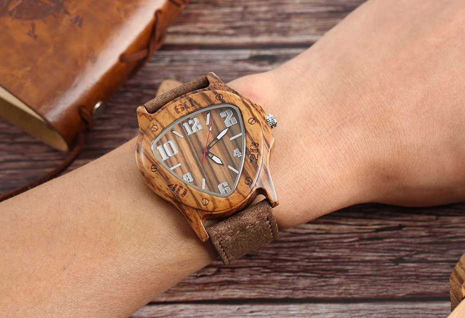 Mens Wooden Watch Creative Inverted Geometric Triangle Shaped Big Numbers Dial Quartz Clock Male Genuine Leather Reloj de madera 2017 Christmas Gifts (26)