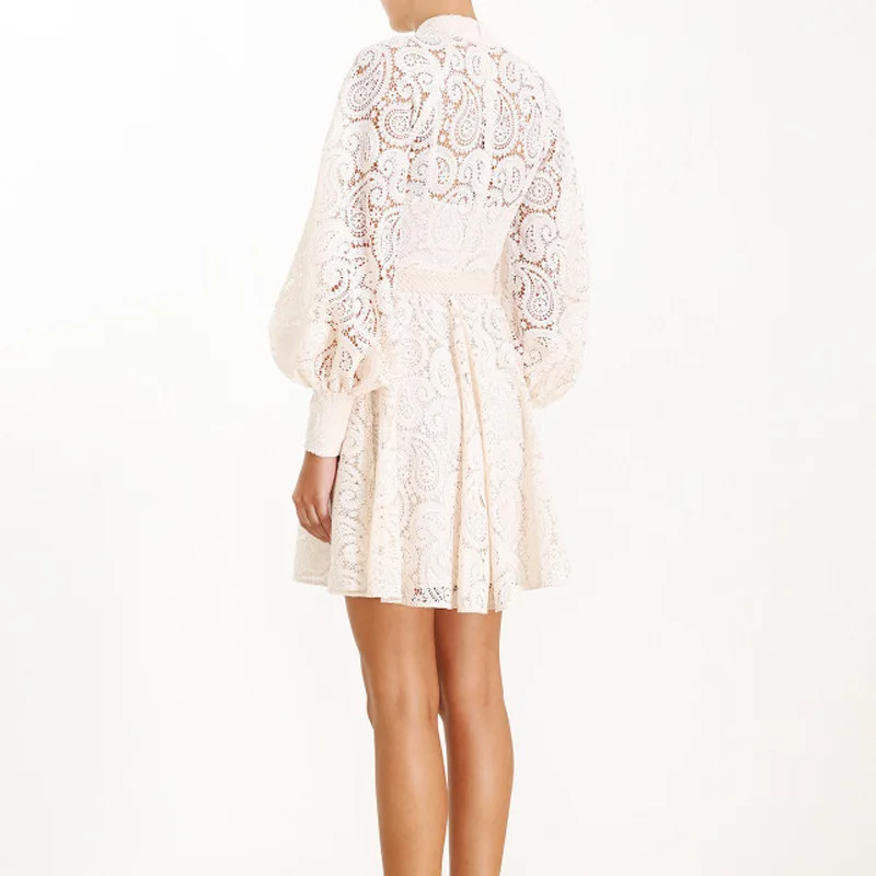 11233644013_1286465093