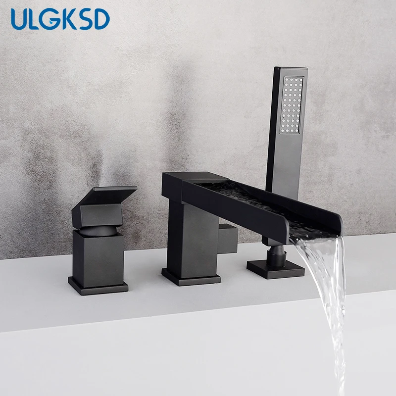 blacken bathtub faucet