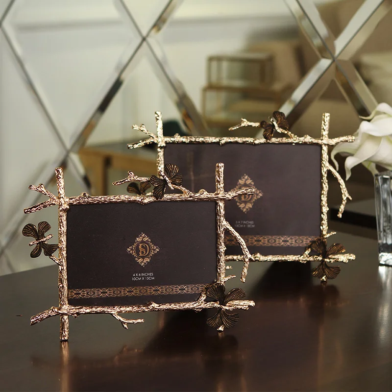 

Golden Butterfly Photo Frame American Creative Art Decoration Model House Home Decoration Stand Photo Frame