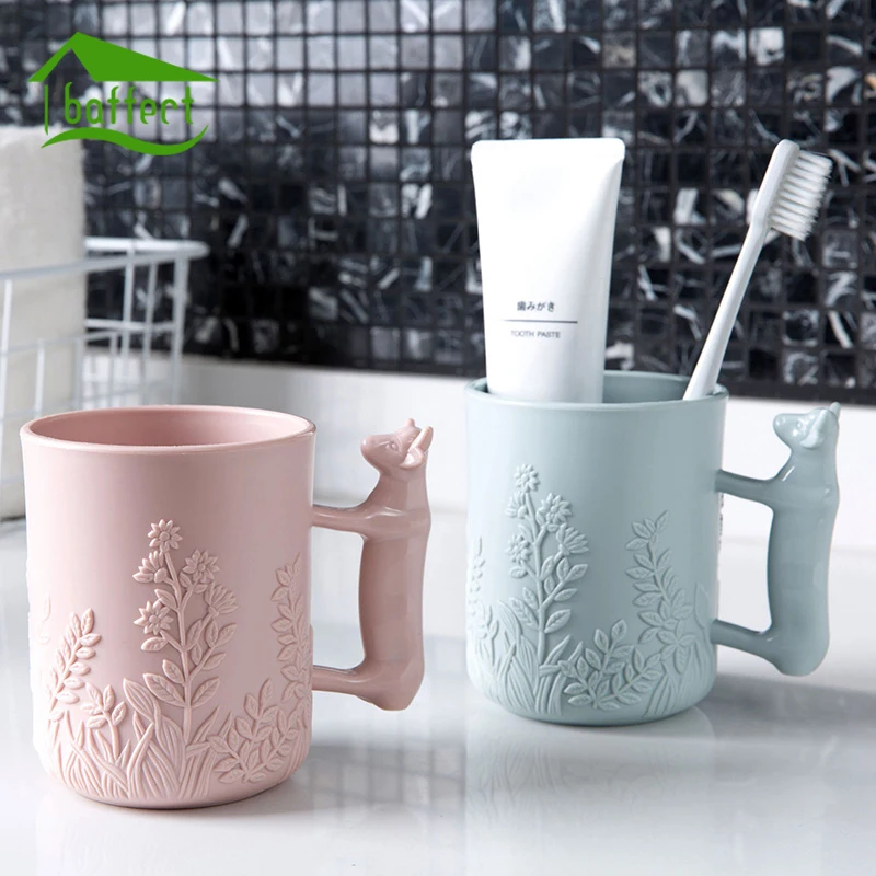 

Creative Tooth Mug with Handle Carved Plastic Toothbrush Toothpaste Holder Travel Rinsing Cup Washing Bathroom Accessories Set