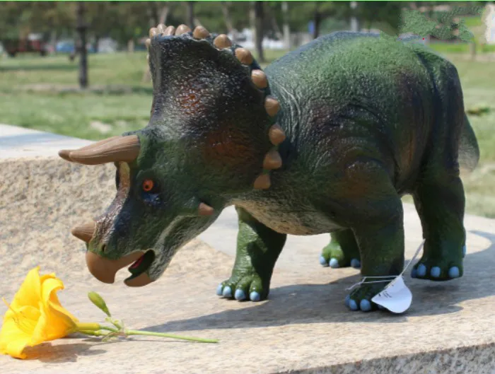 

Классическая Игрушка-динозавр, Трицератопс, мягкая коллекция моделей животных для мальчиков, экшн-фигурки для детей, большой размер