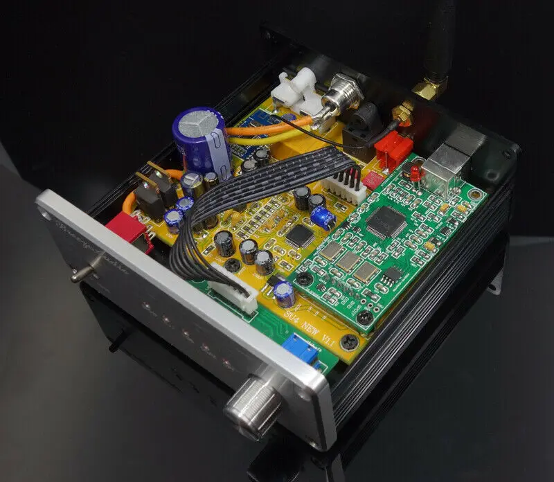 

DIYERZONE AK4490 + XMOS USB DAC / Interface COAX + Optical +Bluetooth 5.0 L16-23