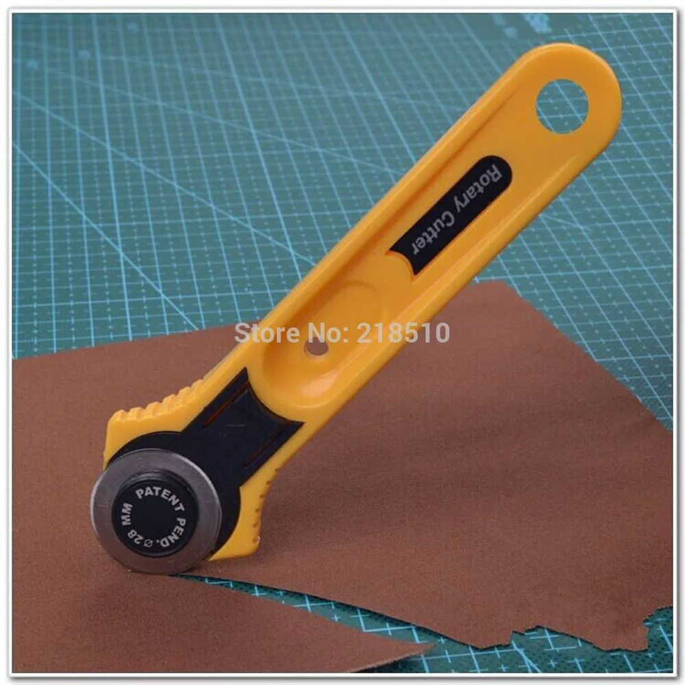 

Top Quality Rotary Cutter Yellow Round Knife for Fabric Paper Vinyl Leather Cutting Sewing Craft Tool 28mm