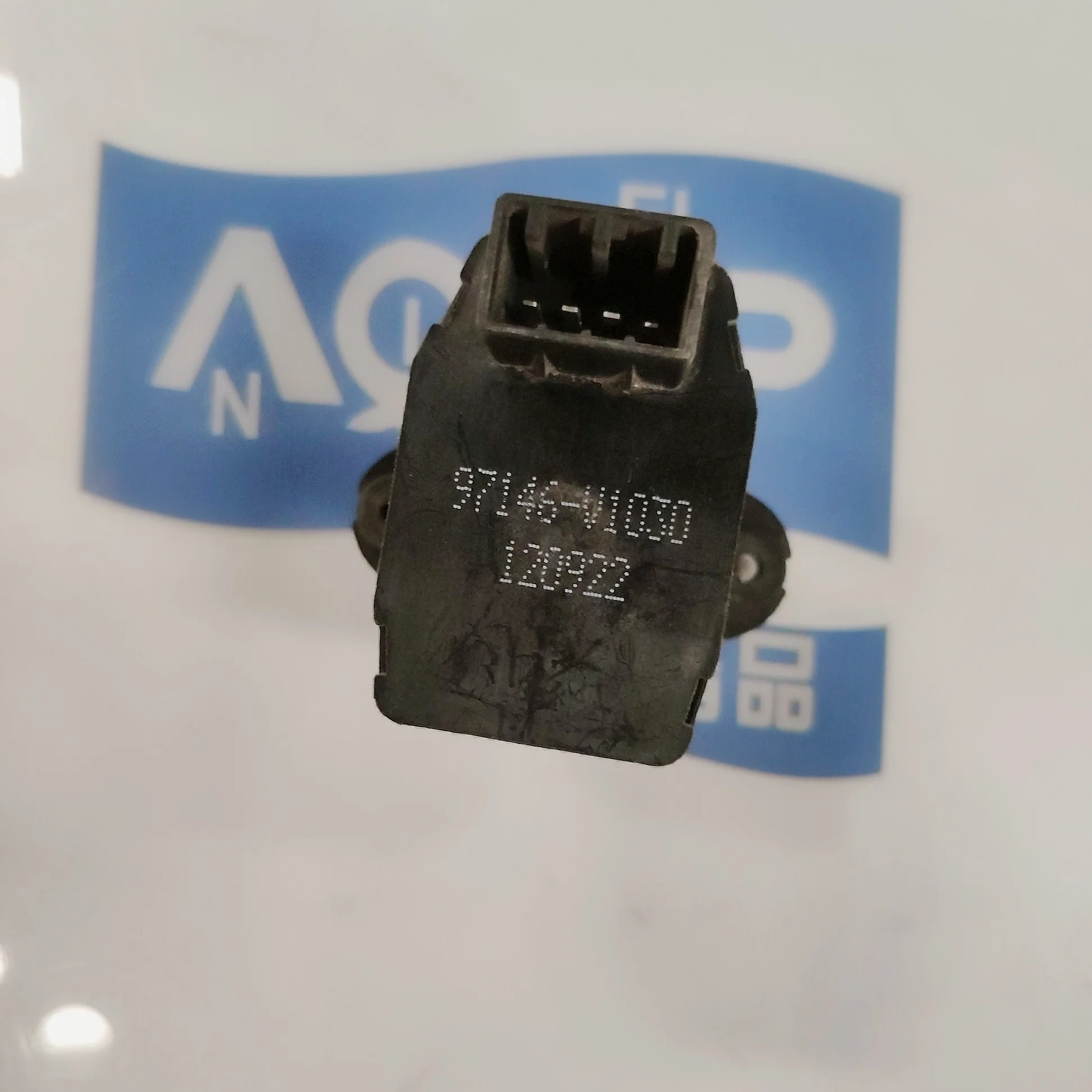 Автозапчасти номер OE 97146-V1030 для JAC S3 S5 уточнить датчик температуры в помещении