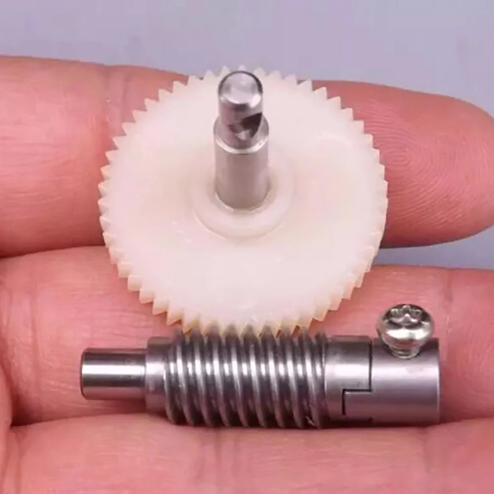 

1Set New Plastic Worm Reduction Gear Set Metal Wheel Speed Reducer Gearset For DIY Accessory
