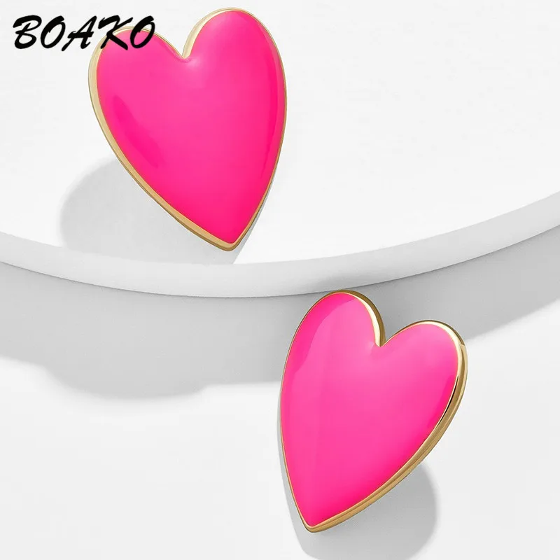 

Fashion Heart Earrings Korean Pink Love Heart Stud Earrings for Women Personality Punk Jewelry Exaggerated Big Earrings Brincos