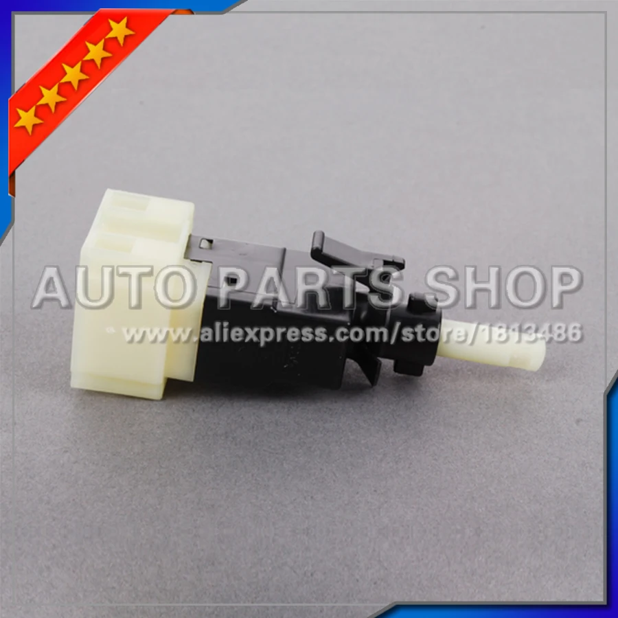 Free Shipping! New Brake Stop Light Switch for Mercedes Benz W210 W208 W163 W203 0015456409