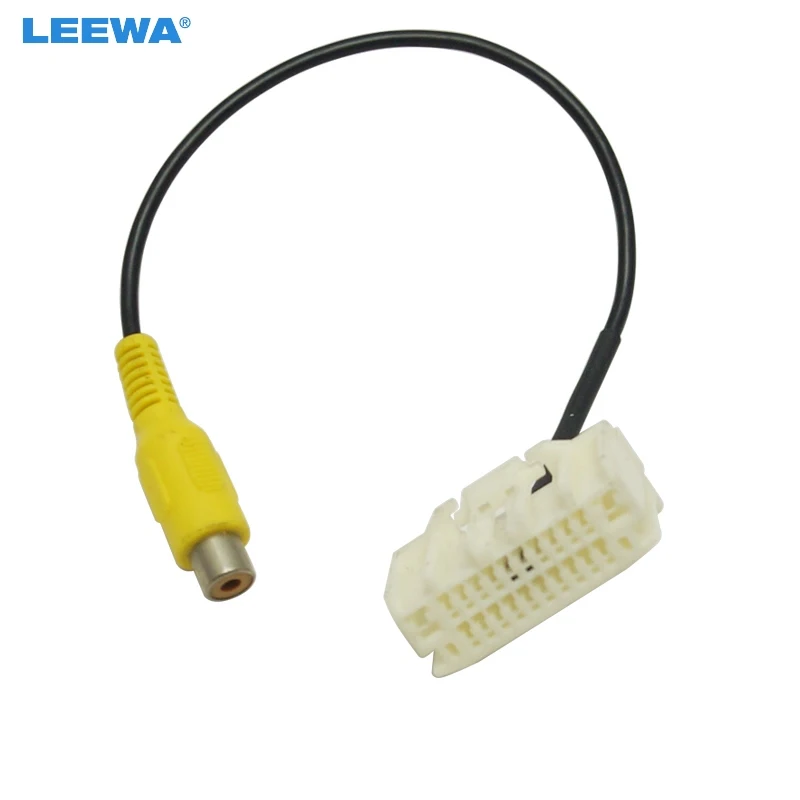 

LEEWA 1PC Car Parking Rear Camera Factory Display RCA Plug Reversing Video Cable For Jeep Wrangler 2007-2017 #5667