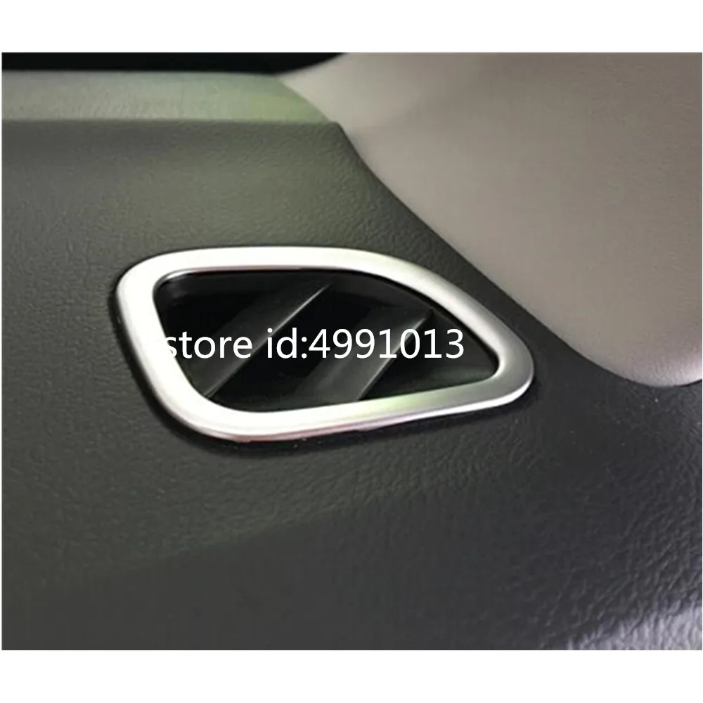 

Car front air conditioning Outlet Vent ABS chrome styling garnish cover frame trim 2pcs for Suzuki Vitara 2016 2017 2018