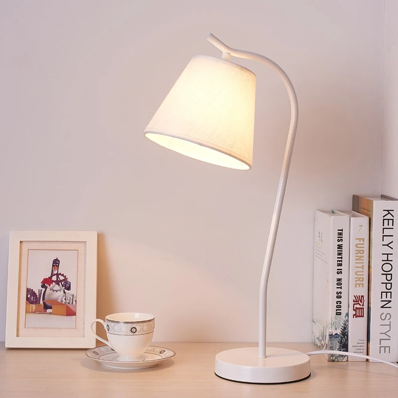 

European Style Table Lamp Iron LED Desk Lamp with Fabric Lampshade lamparas de mesa Table Light Bedside Hotel Table Lamp