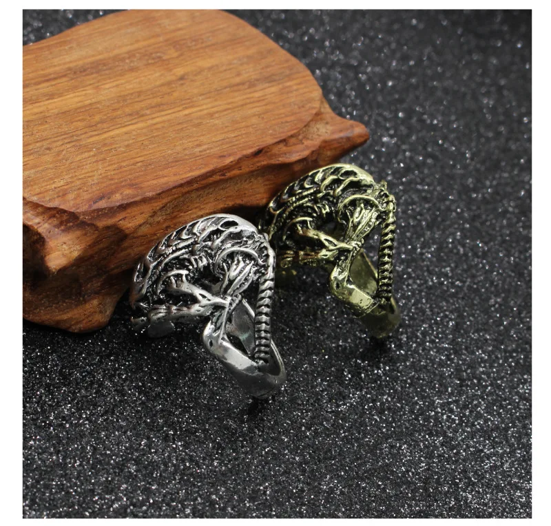 

Alien Predator Punk Ring Alien Warrior Rings Cool Jewelry Animal Skull Biker Antiqu Silver Bronze Ring For Men and Women