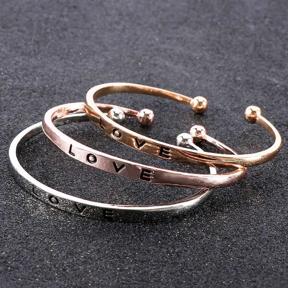 

Personality Three-Color Ladies Men's Screw Hand Love Letter Cuff Jewelry Simple Wild Bracelet Jewelry Party Banquet Accessories