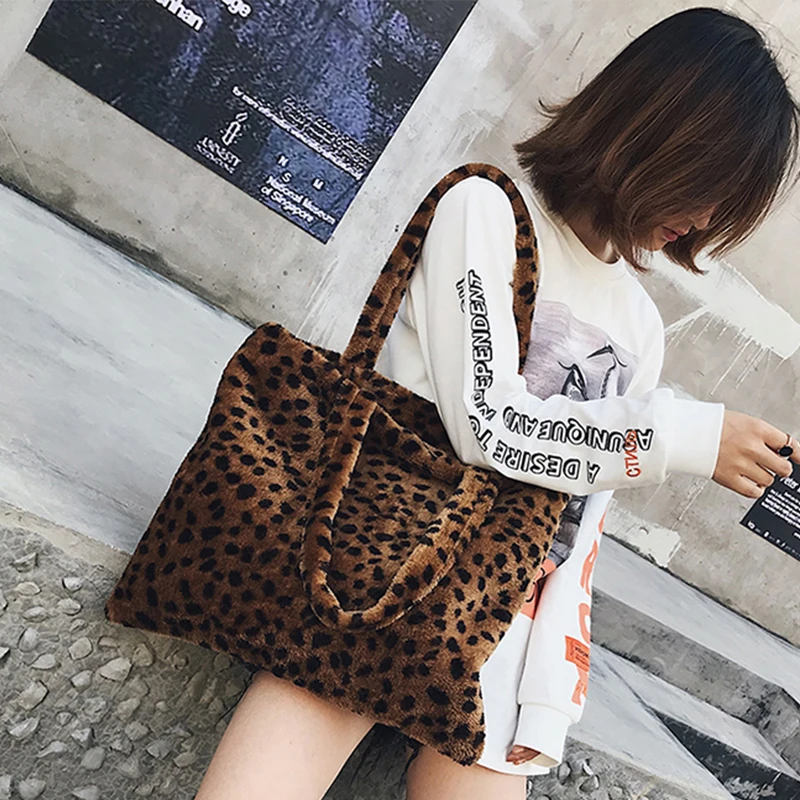 Vintage Fashion Women tote Bag faux fur Day High Quality velvet Women Shoulder Bag Handbag Faux Fur Plush Cony Hair Female Vintage Fashion Women tote Bag faux fur Day High Quality velvet Women Shoulder Bag Handbag Faux Fur Plush Cony Hair Female