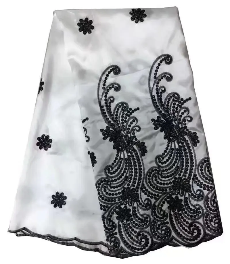 

Indian Nigerian Ankara George Lace Fabric 2018 High Quality Sequined African Lace For Woman Or Man Wedding Party Dress White