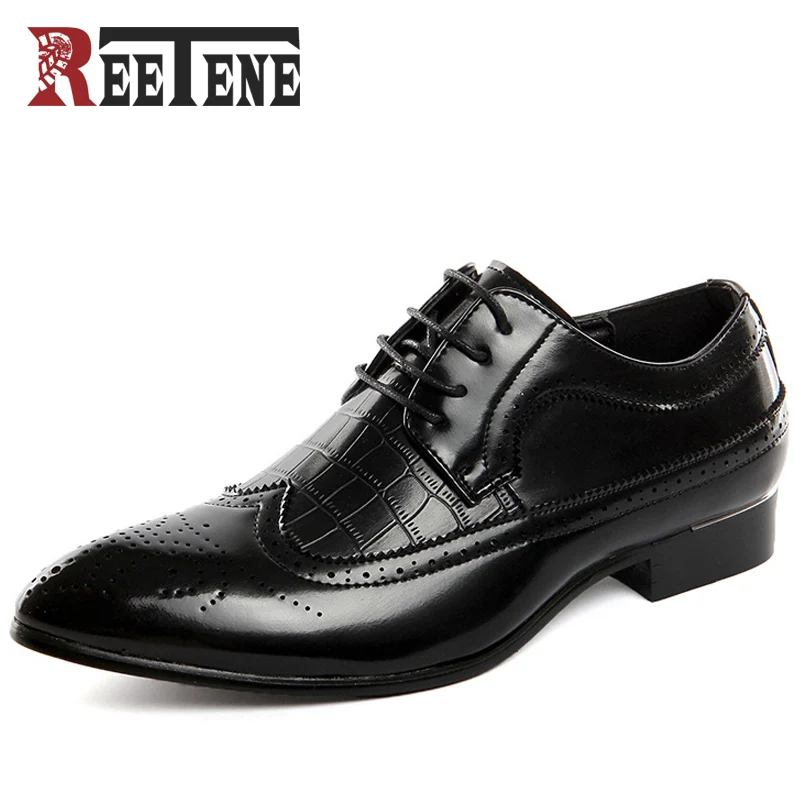 

REETENE 2018 New Brogue Men Dress Shoes Pointed Toe Men Shoes Fashion Business Shoes Leather Wedding Shoes Men los zapatos de