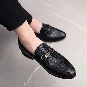 

New Men Casual Moccasins Men Loafers High Quality Leather Shoes Men Flats Gommino Driving Shoes Hommes Chaussures size 38-46