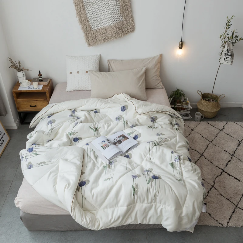 

Simple brief style lavender print winter quilt 100% Cotton fabric polyester filling Twin Queen King size