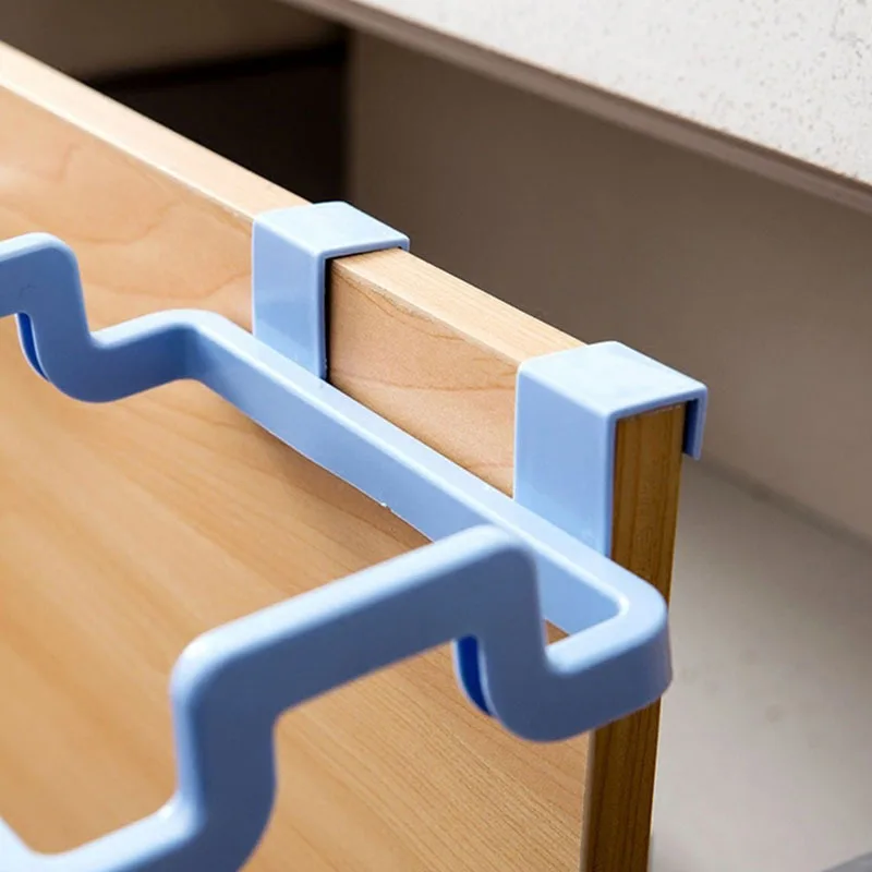 3715915136_278085212