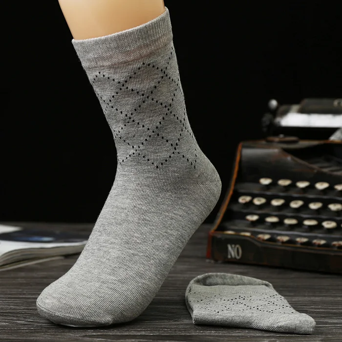 5 пар/партия, мужские носки, удобные, натуральные, Осенние, хлопковые, официальные, одноцветные носки, дышащие, деловые, черные, мужские короткие носки, Meias - Цвет: A light gray