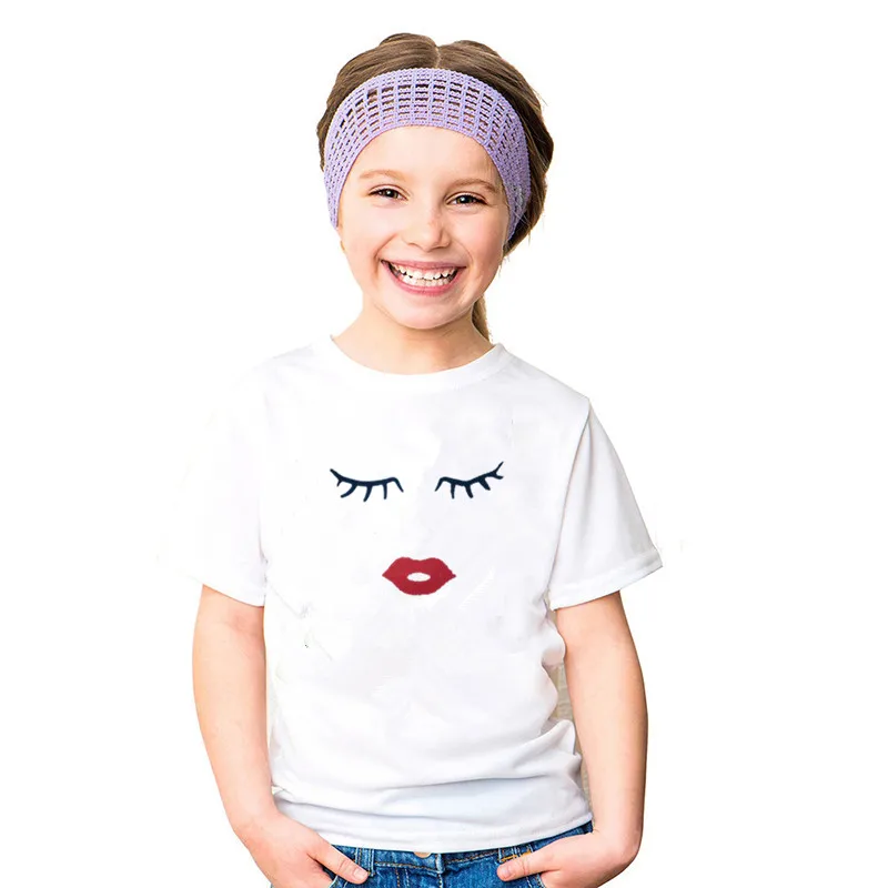 Eye Lashes Red Lips Print Women and Kids T-shirt Funny Family Matching Clothes Summer Mother and Daughter Clothes Casual Tshirt