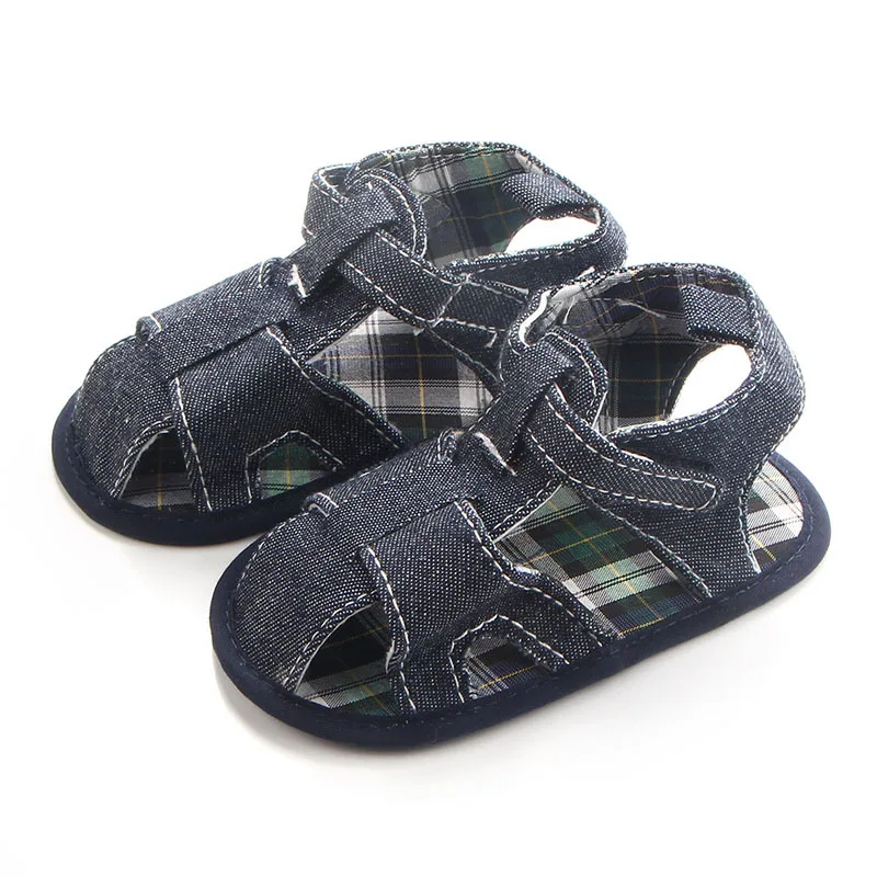 3943162589_688950238