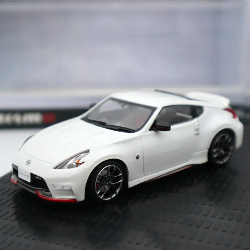 1:43 Kyosho FAIRLADY Z NISMO Z34 литые под давлением модели игрушки автомобиль белый Ограниченная серия Коллекция