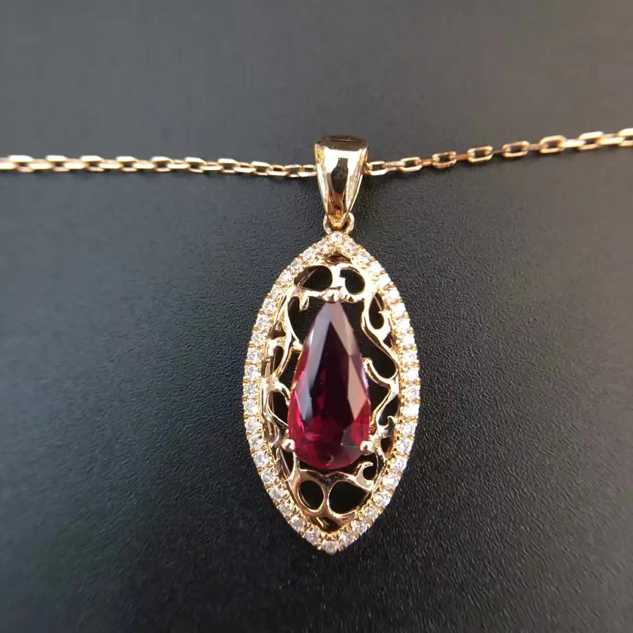 1 212ct 0 263ct 18K Gold Natural Ruby and Pendant font b Necklace b font font