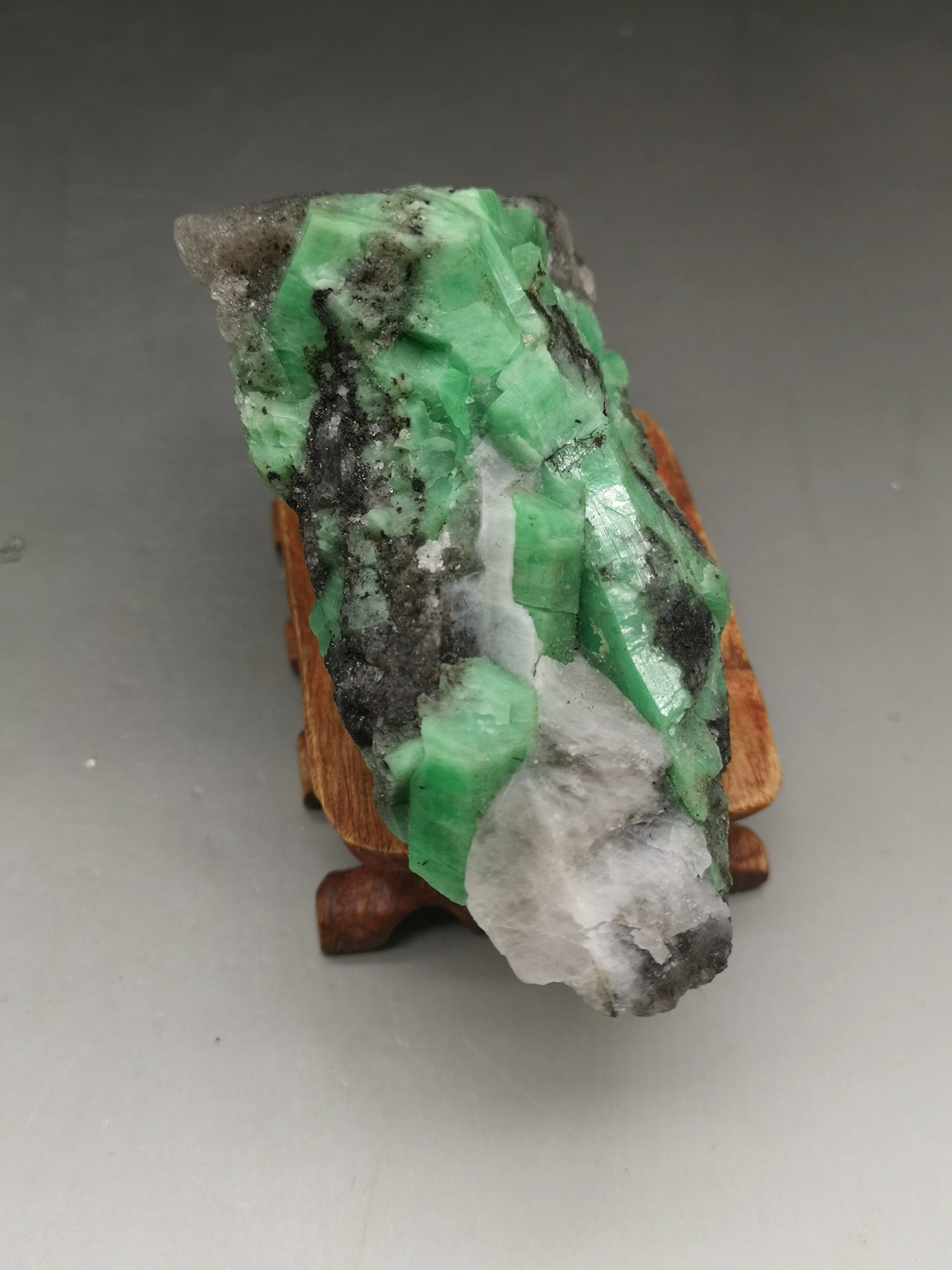 big! Natural emerald mineral specimens from China | Дом и сад