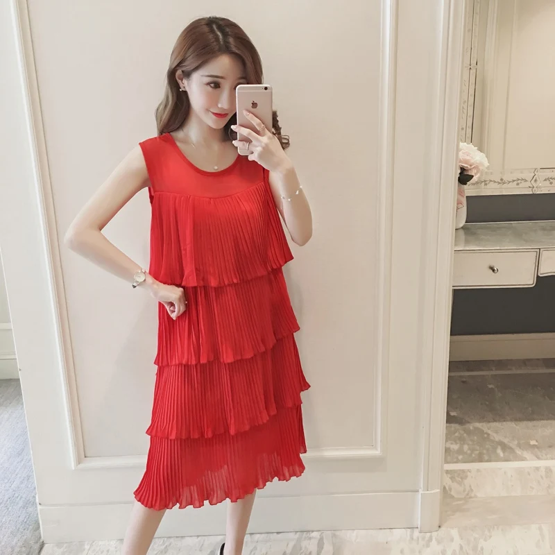 

New Korean fashion maternity dress summer sleeveless chiffon pleated cake skirt Korean fashion pregnancy dress