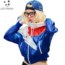 Новые весенние модные короткие женские куртки с отложным воротником и длинными рукавами, с капюшоном и карманами, на молнии, свободные женские куртки C 206