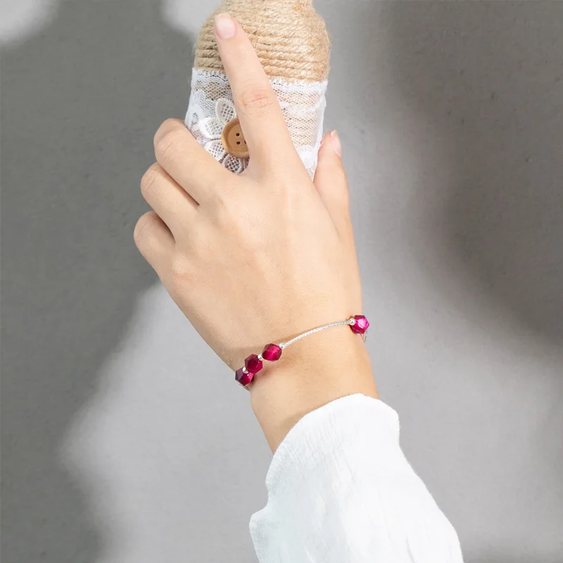 

White Hibiscus S925 Pure Silver Rose Red Luster Geometric Section Tiger's Eye Stone Hand String Bracelet