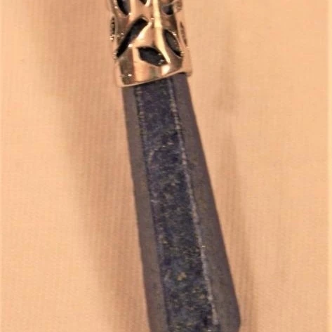 Silvertn Tip Elongated Blue Marbled Natural Stone Teardrop Necklace (1)