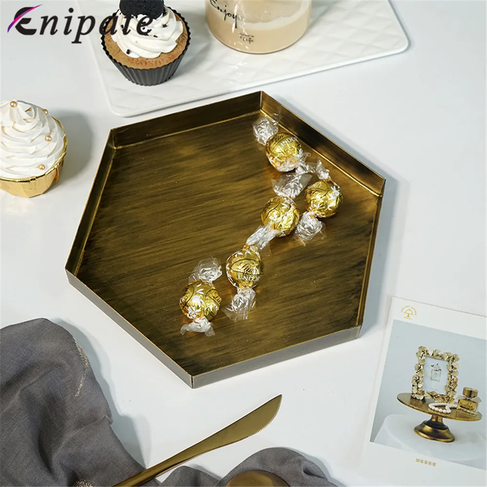 

Enipate Vintage Gold Hexagon Tray Metal Iron Plate Geometric Old Snack Tray Cosmetic Dish Home Decoration Photography Props
