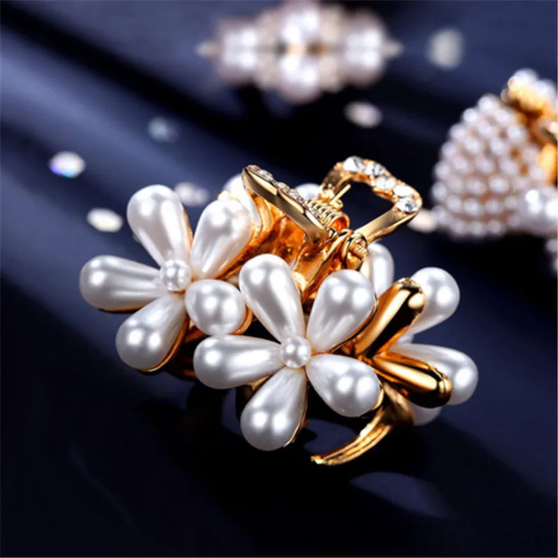 

Charm Flowers Hairpins With Pearls Hair Clips Women Girls Hair Jewelry Gold-color Hair Claws Crab Clip Wedding Hair Accessories