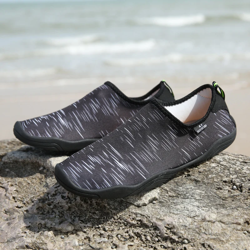 أحذية الرجال النساء أحذية الشاطئ في الماء السباحة akexiya للجنسين شقة لينة البحر المشي المنبع رياضية الصيف الأسماك البحرية أحذية الرجال النساء أحذية الشاطئ في الماء السباحة akexiya للجنسين شقة لينة البحر المشي المنبع رياضية الصيف الأسماك البحرية