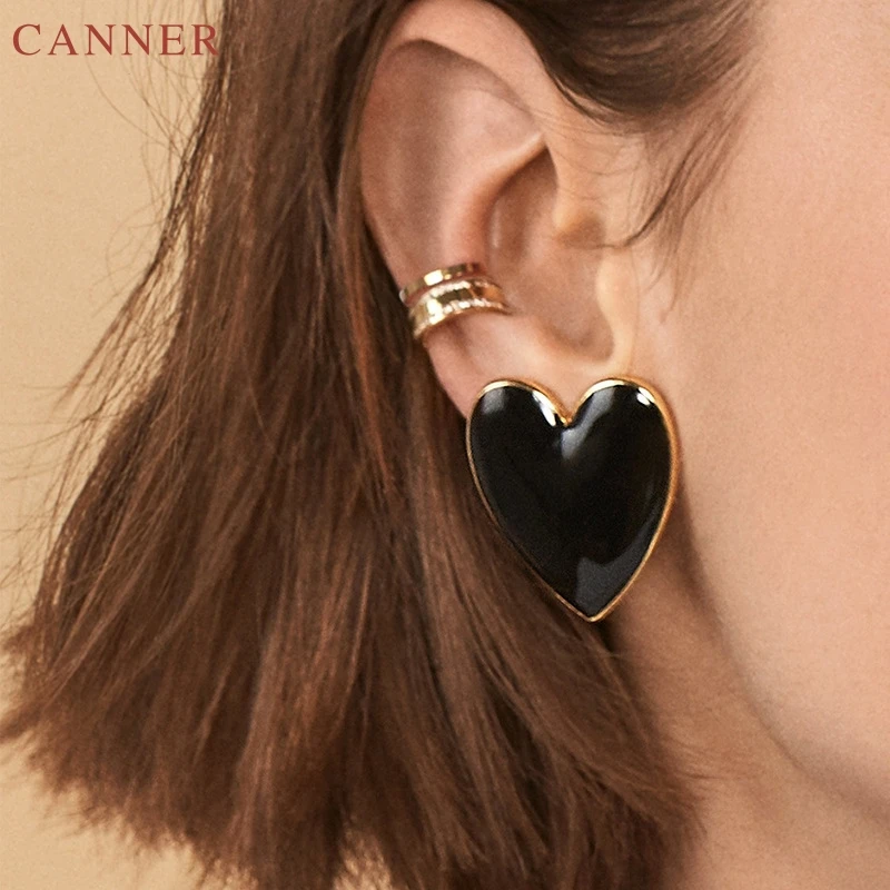Trendy Street Style Black White Heart Stud Earrings For Women Cute Love Heart Statement Earring 2019 Fashion Jewelry brincos C4