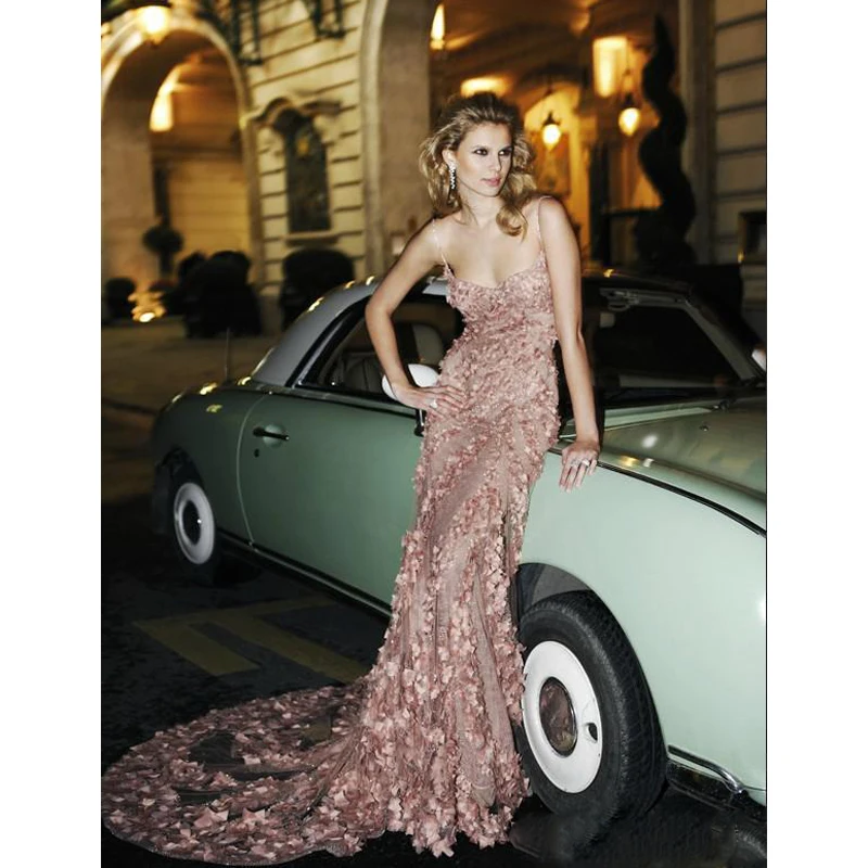 

Newest Elegant Lace Long Evening Gowns 3D Floral Appliqued Spaghetti Straps Mermaid Prom Gowns Custom Made Formal Party Dress