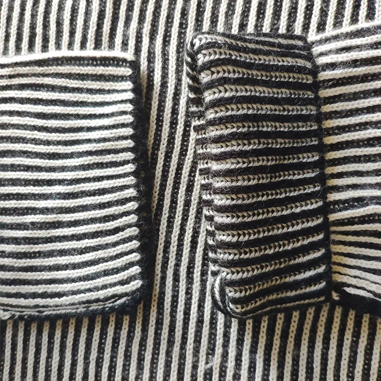 2019 New Autumn Winter High Necked Striped Sweater Long Sleeved Blouse Casual Commuter Sweaters Fashion Women Black Sweater 2019 New Autumn Winter High Necked Striped Sweater Long Sleeved Blouse Casual Commuter Sweaters Fashion Women Black Sweater