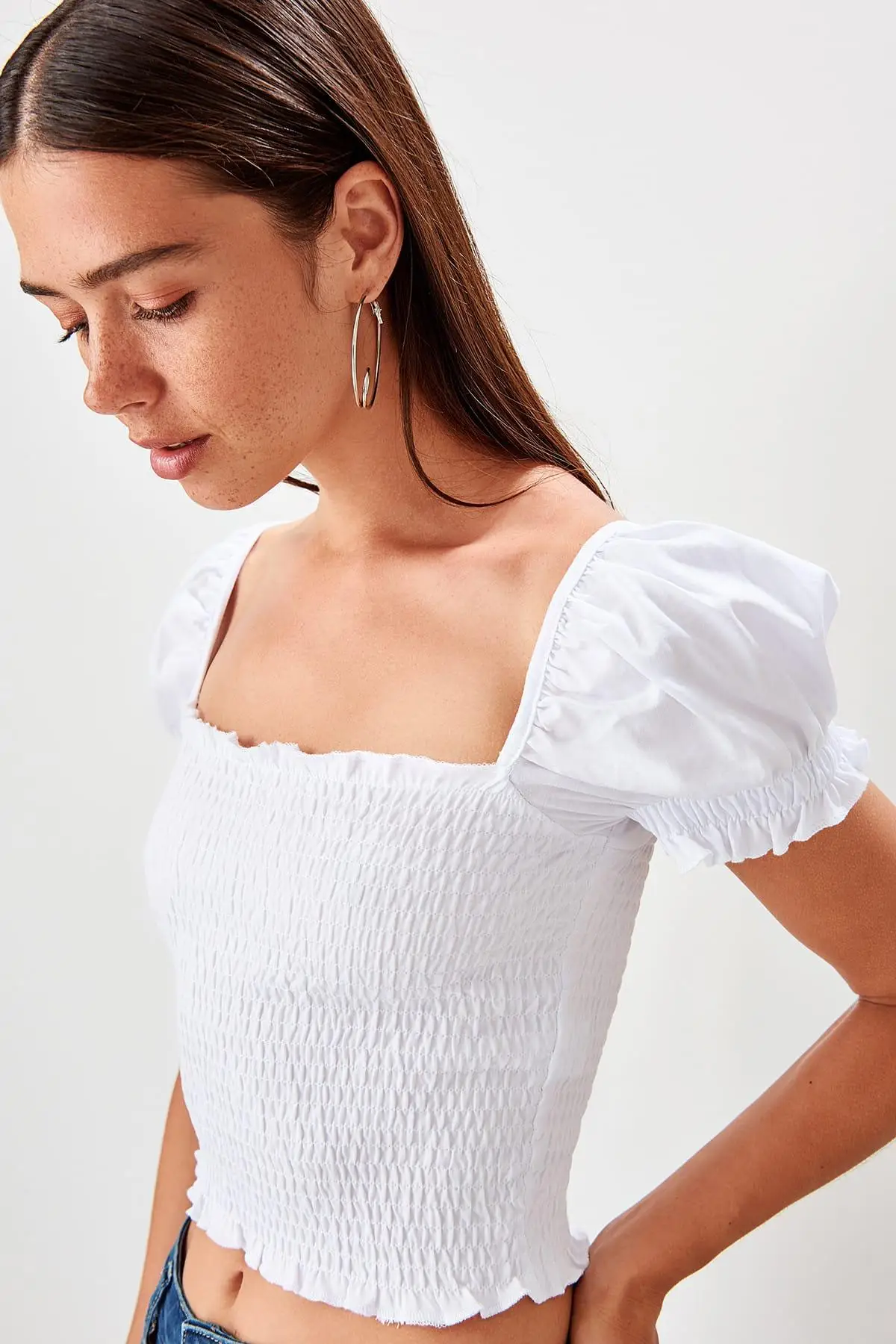 

Trendyol White Gipeli Knitted Blouse TWOSS19BZ0211