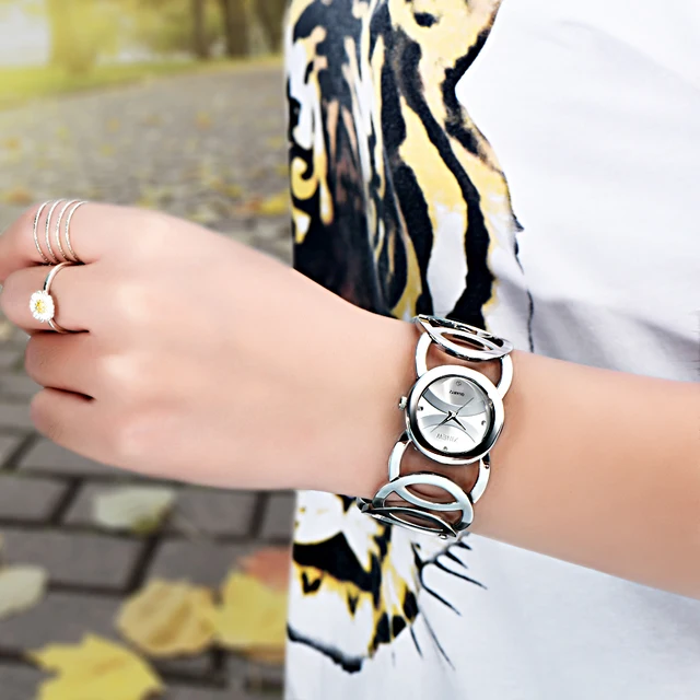 Brand XINEW Gold Plated Women Watches Circles Bracelet Rhinestone Quartz Watch Stainless Steel Relogios Femininos de Pulso Marca 3