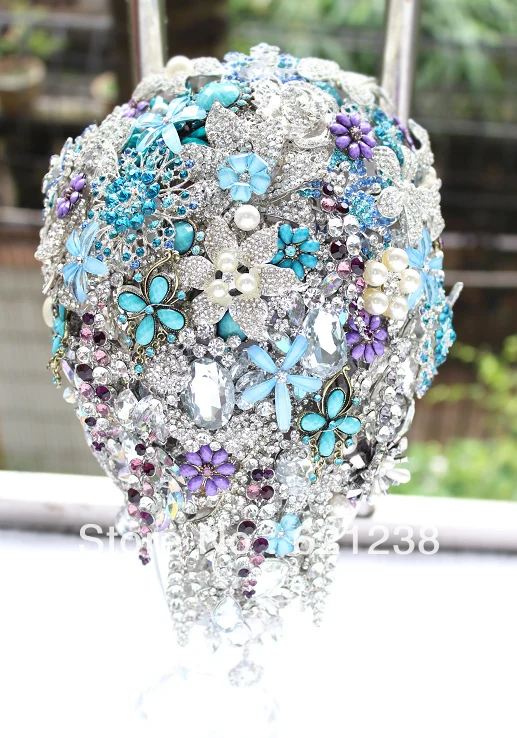 

Bride holding flowers purple blue,brooch bouquet Handmade droplets teardrop jewelry bouquet Wedding decoration