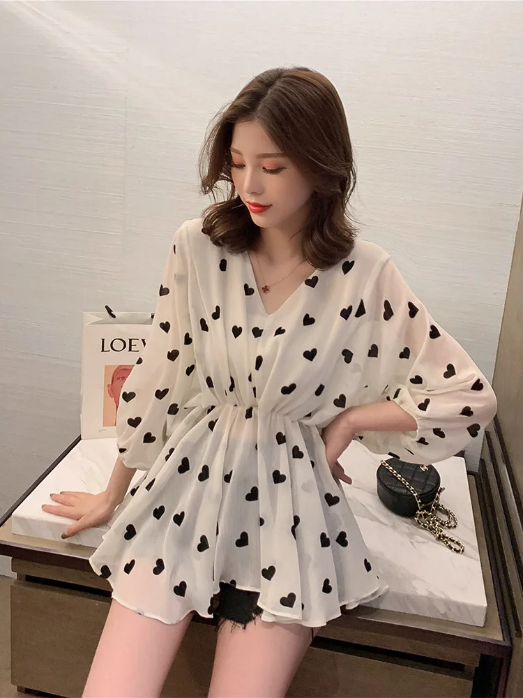 

New Fashion Women loose Chiffon shirts Casual V-Neck Summer Dot Print batwing sleeves blouses Bat sleeves tops Plus Size Ladies