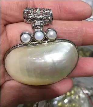 

Wholesale Fashion Rare Huge Natural White Mother of 3 eyes Pearl Shell Conch Pendant drop shipping