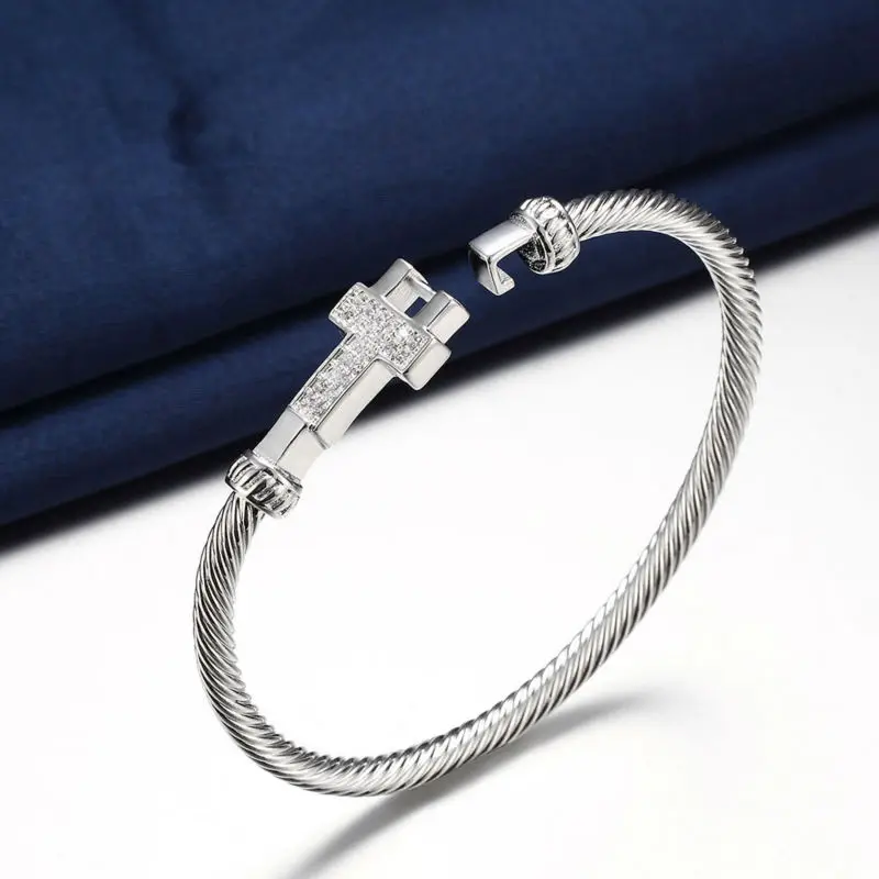 

2018 Unique and Nobleness Bling Cubic Zircon T Letter Bracelet & Bangle Silver Horseshoe Charms for Women Girls Wedding Jewelry