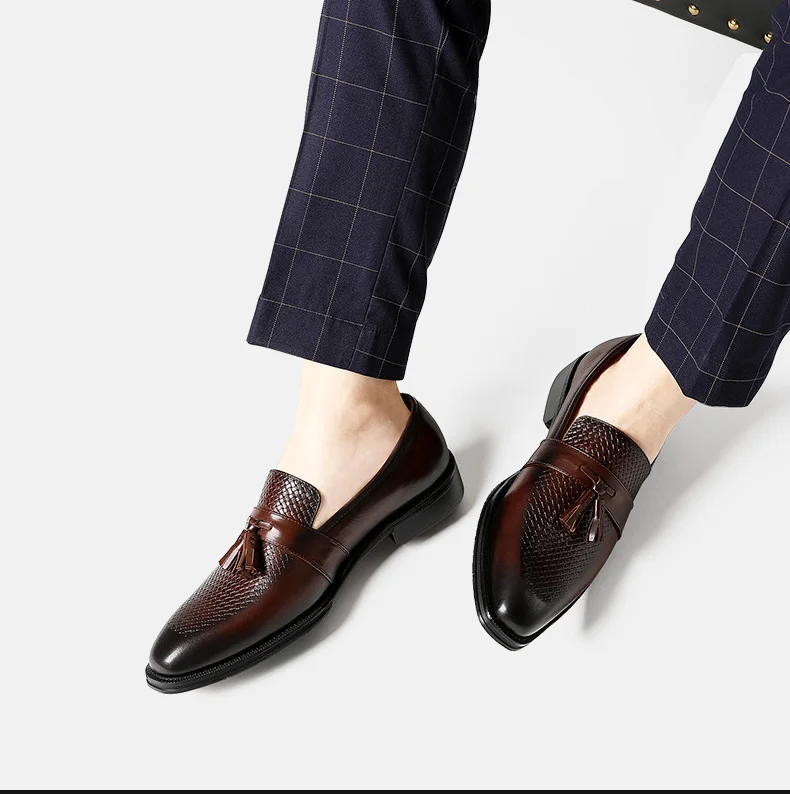 MYCOLEN/Мужские модельные туфли для отдыха в минималистском стиле, обувь из натуральной лакированной кожи, свадебные мужские туфли с острым