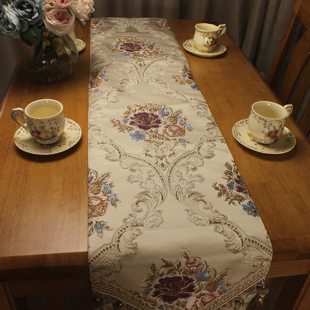 TC193_table_runner_12